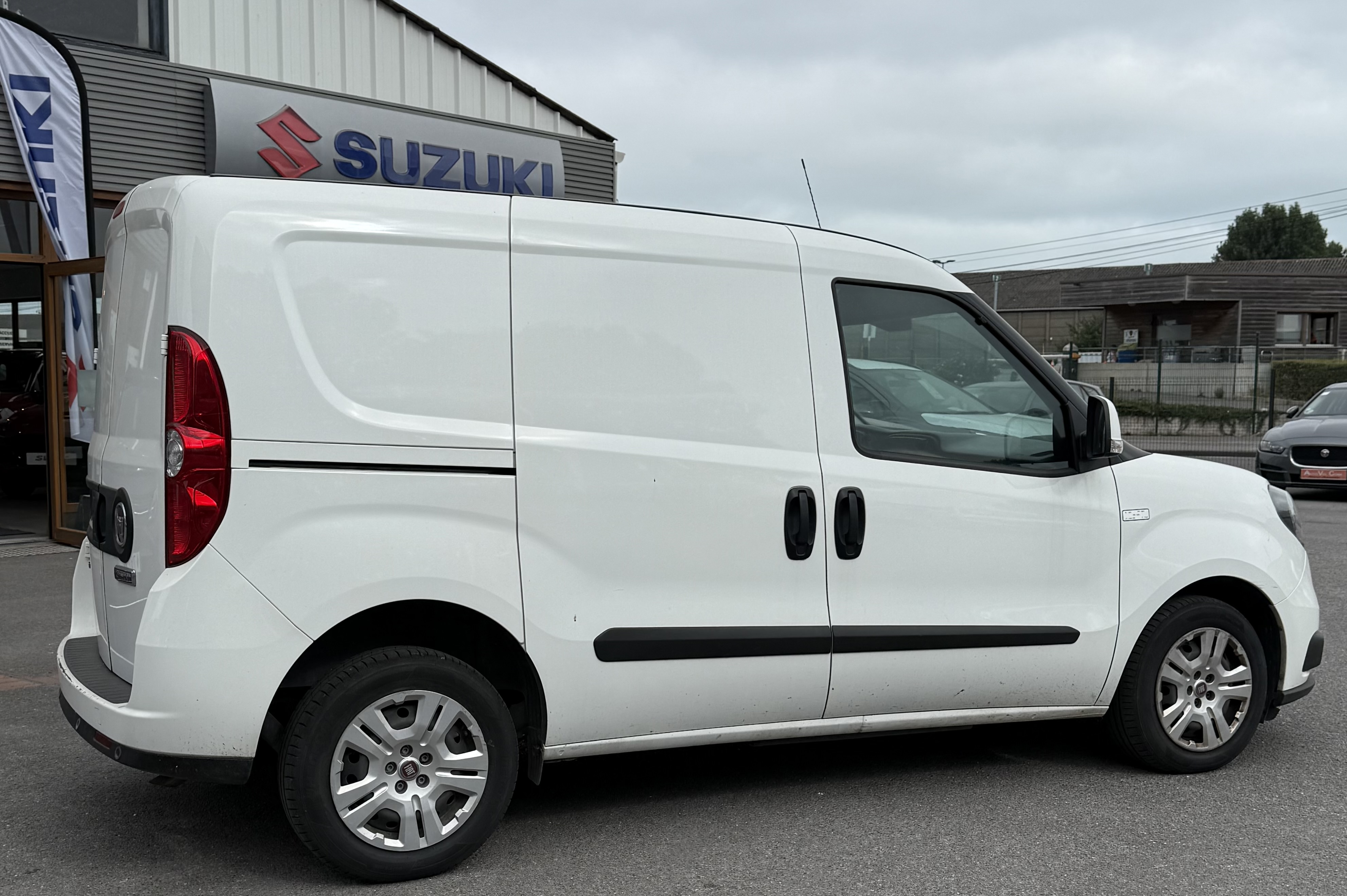 VO10705 - FIAT - DOBLO - 2022 - photo 2