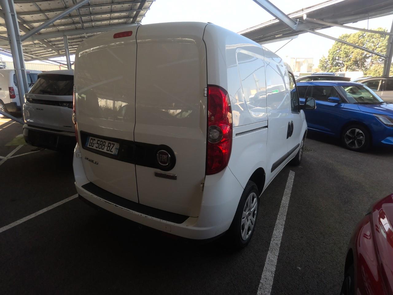 VO588 - FIAT - DOBLO - 2022 - photo 4