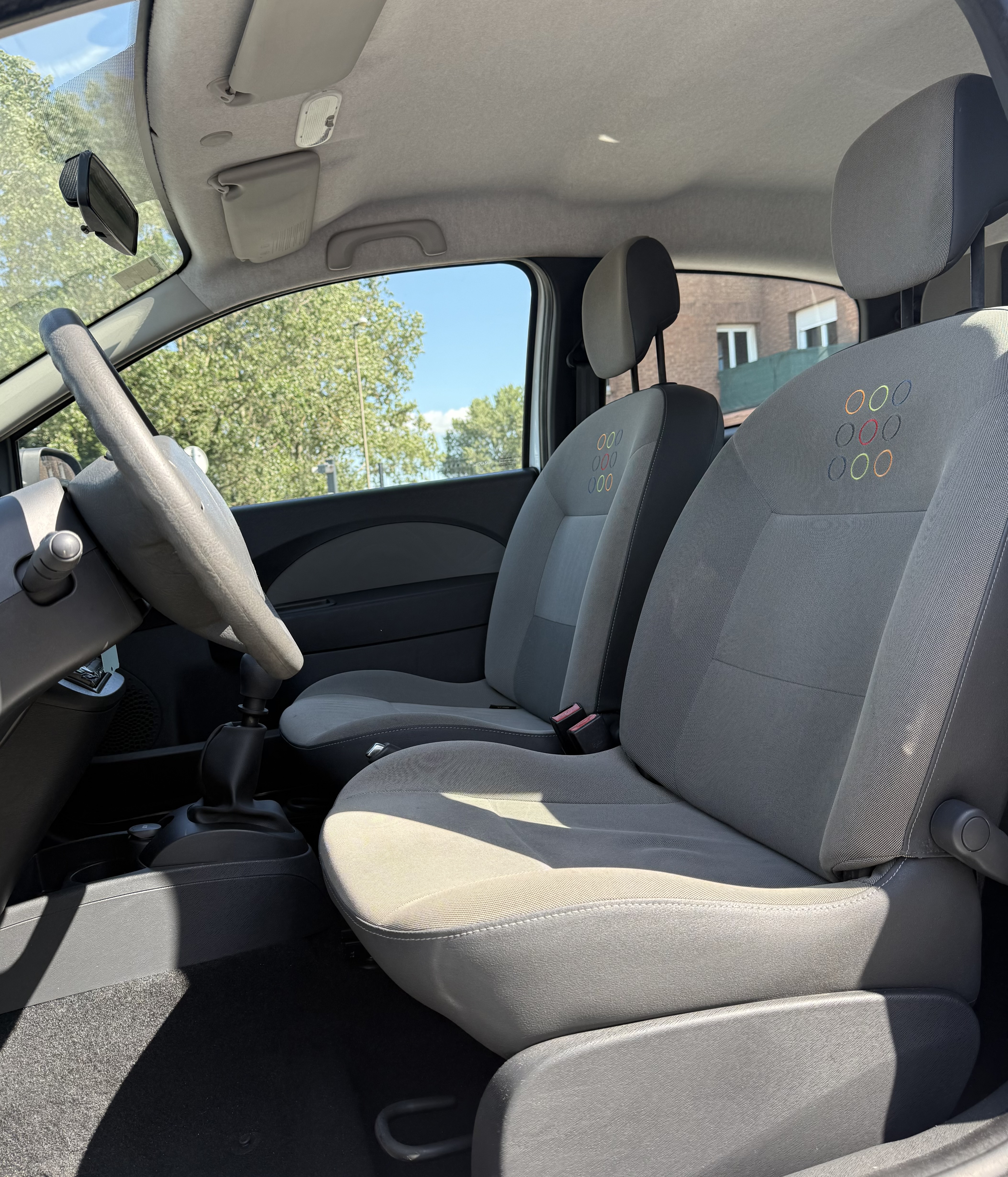 VOFD08180 - RENAULT - TWINGO - 2011 - photo 13