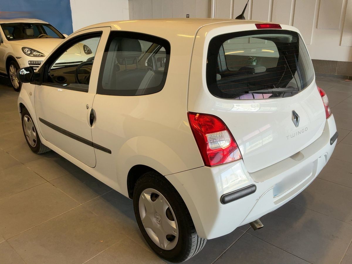VOFD08180 - RENAULT - TWINGO - 2011 - photo 3