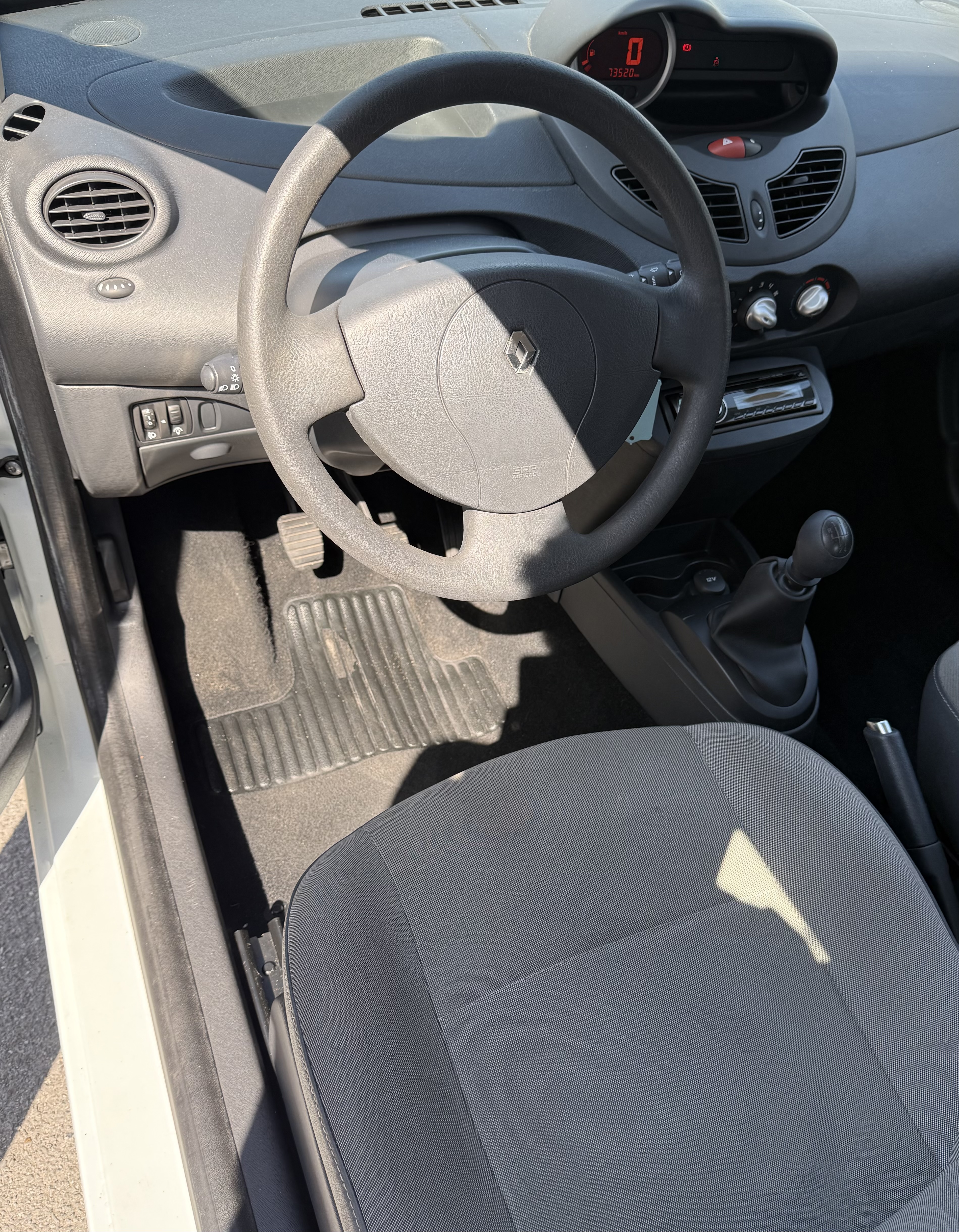 VOFD08180 - RENAULT - TWINGO - 2011 - photo 4