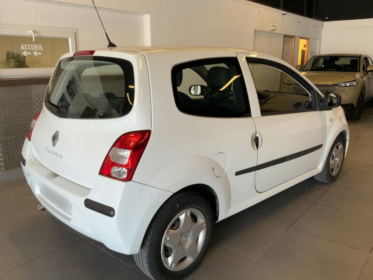 VOFD08180 - RENAULT - TWINGO - 2011 - photo 4