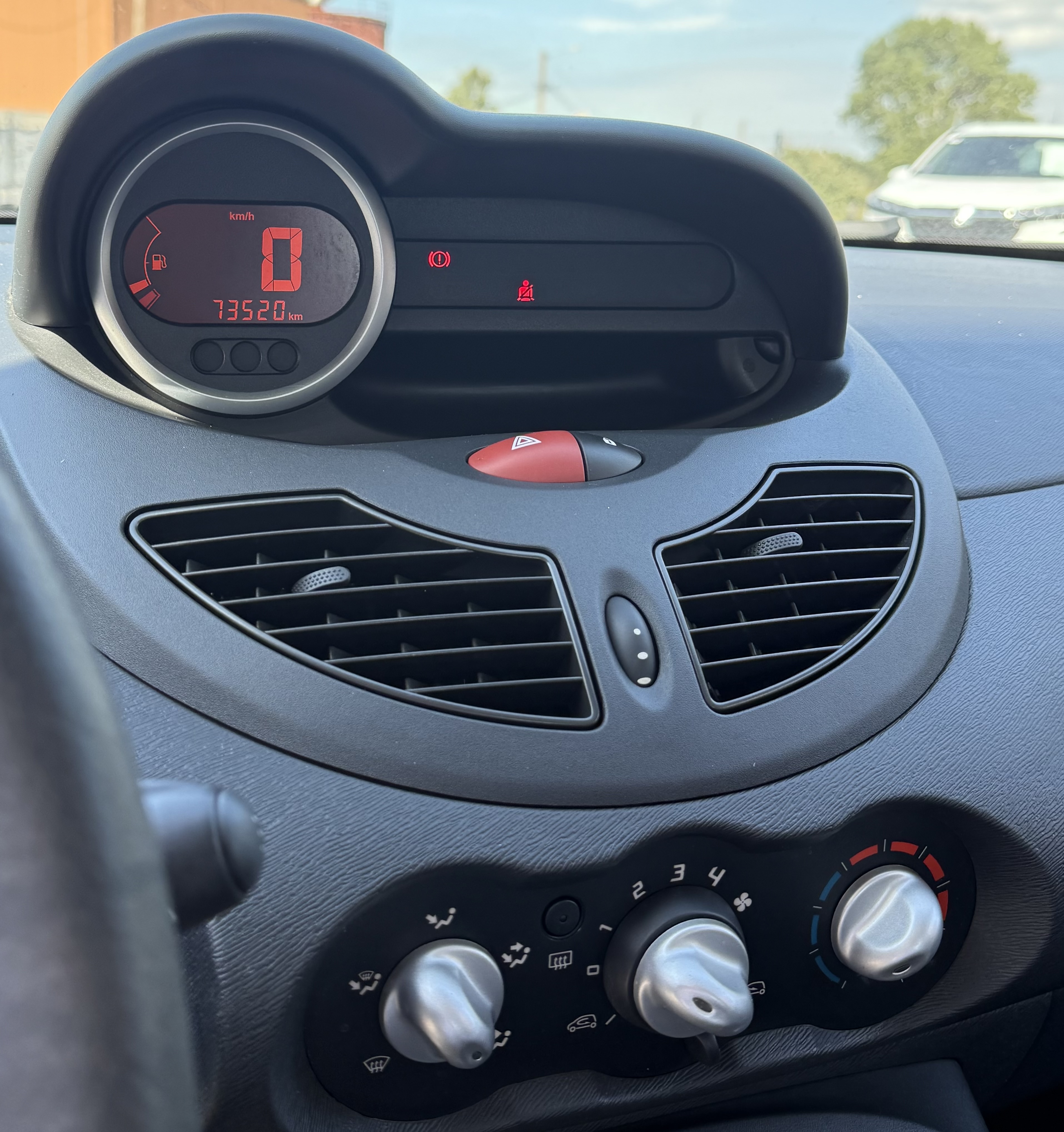 VOFD08180 - RENAULT - TWINGO - 2011 - photo 8