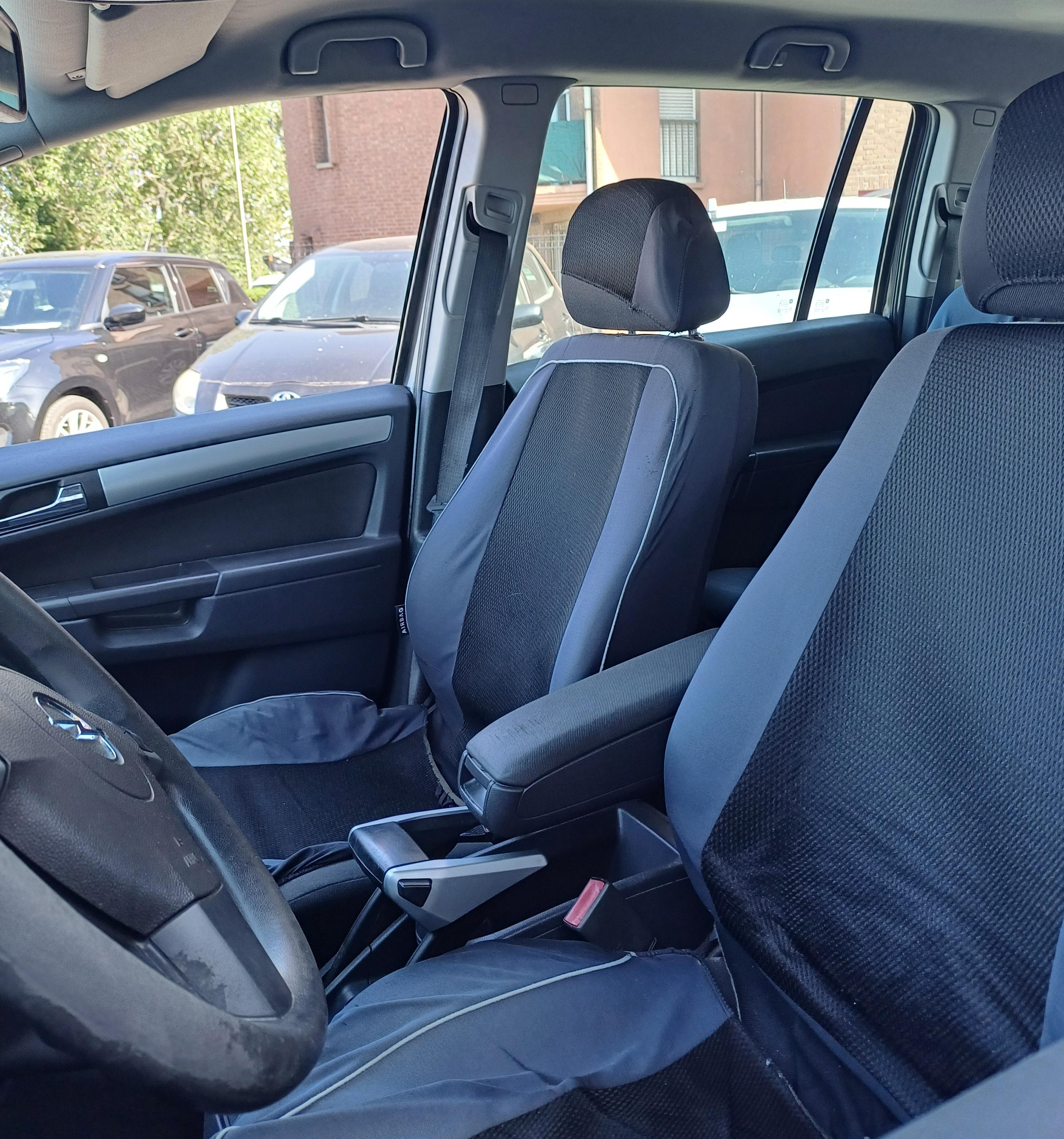 VO10718 - OPEL - ZAFIRA - 2010 - photo 5