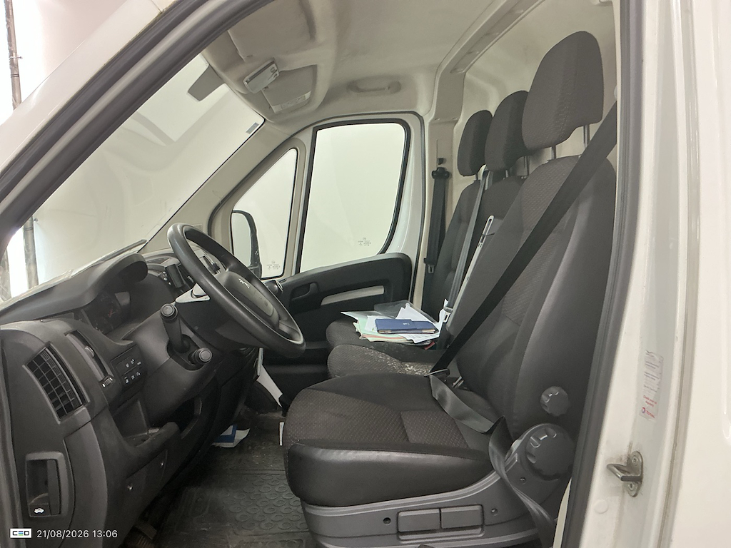 VO1YNP288 - PEUGEOT - BOXER - 2020 - photo 11