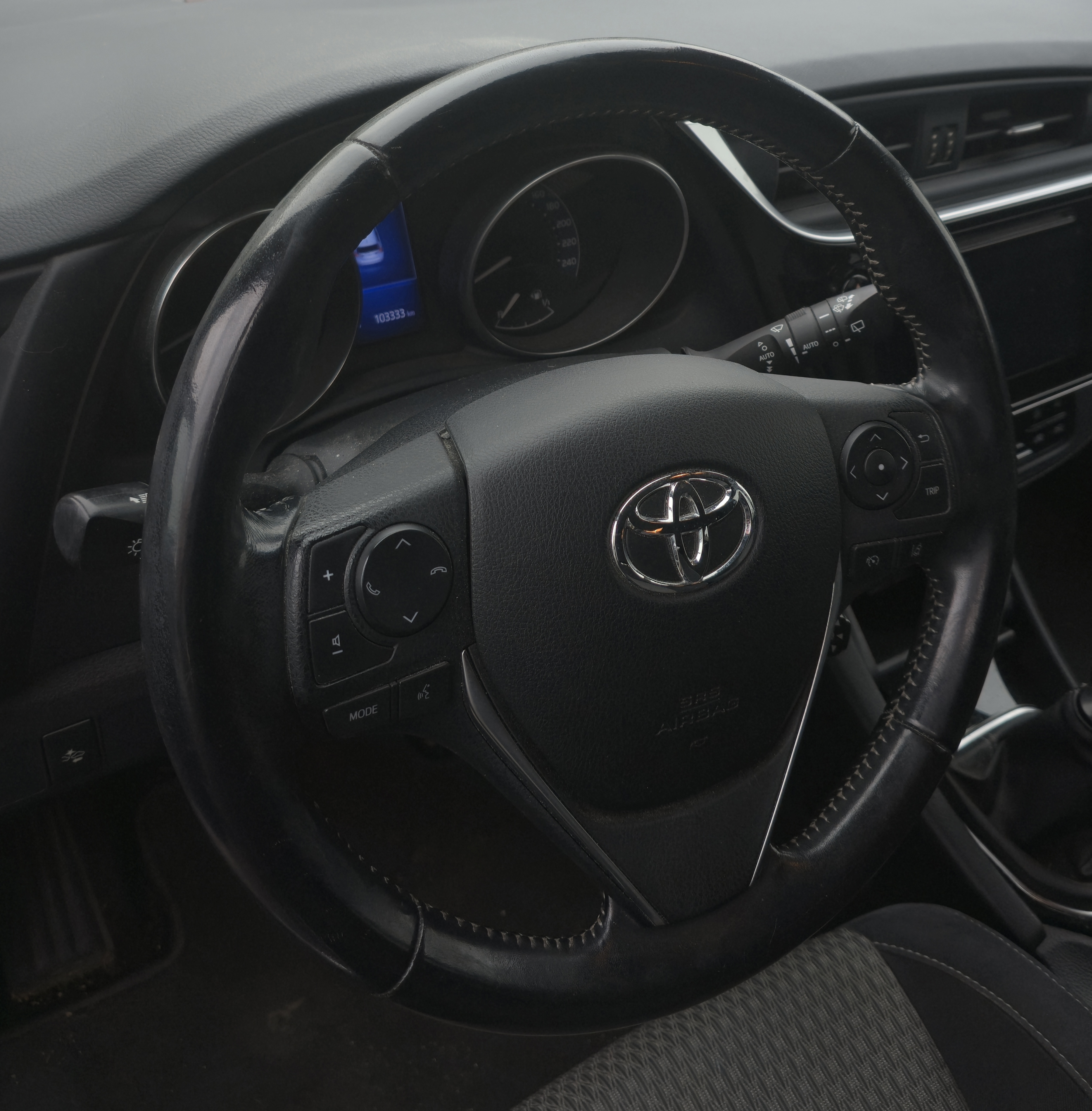 VO10770 - TOYOTA - AURIS - 2017 - photo 5